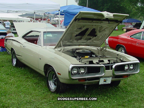 1970 Dodge Super Bee, photo from the 2001 Mopar Nationals, Columbus Ohio