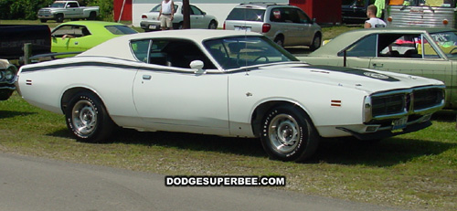 1971 Dodge Charger Super Bee, photo from the 2001 Tri-State Chrysler Classic, Hamilton Ohio
